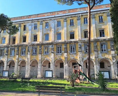 Ex Ospedale Militare col Parco dei Quartieri Spagnoli