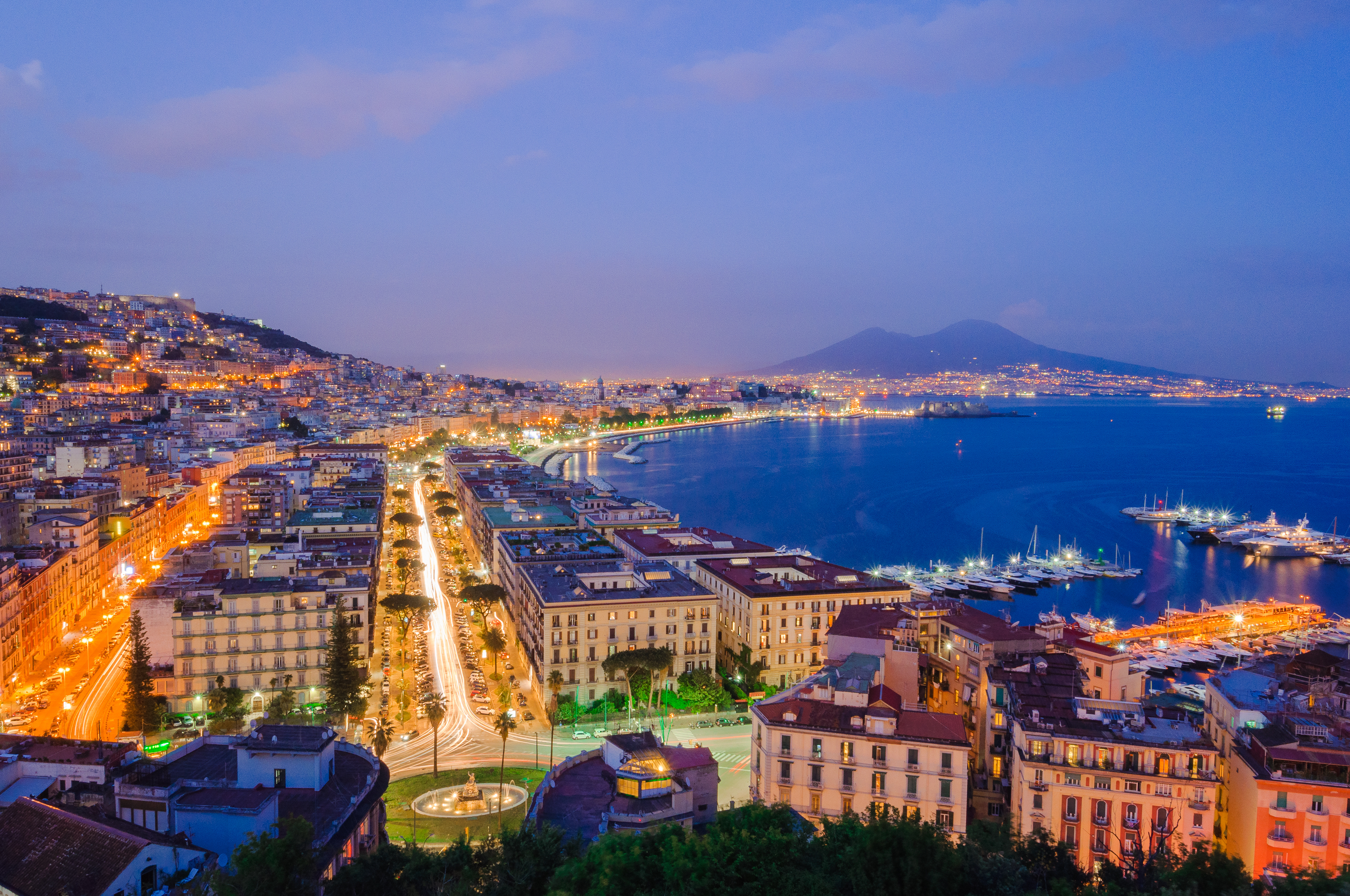Napoli by night