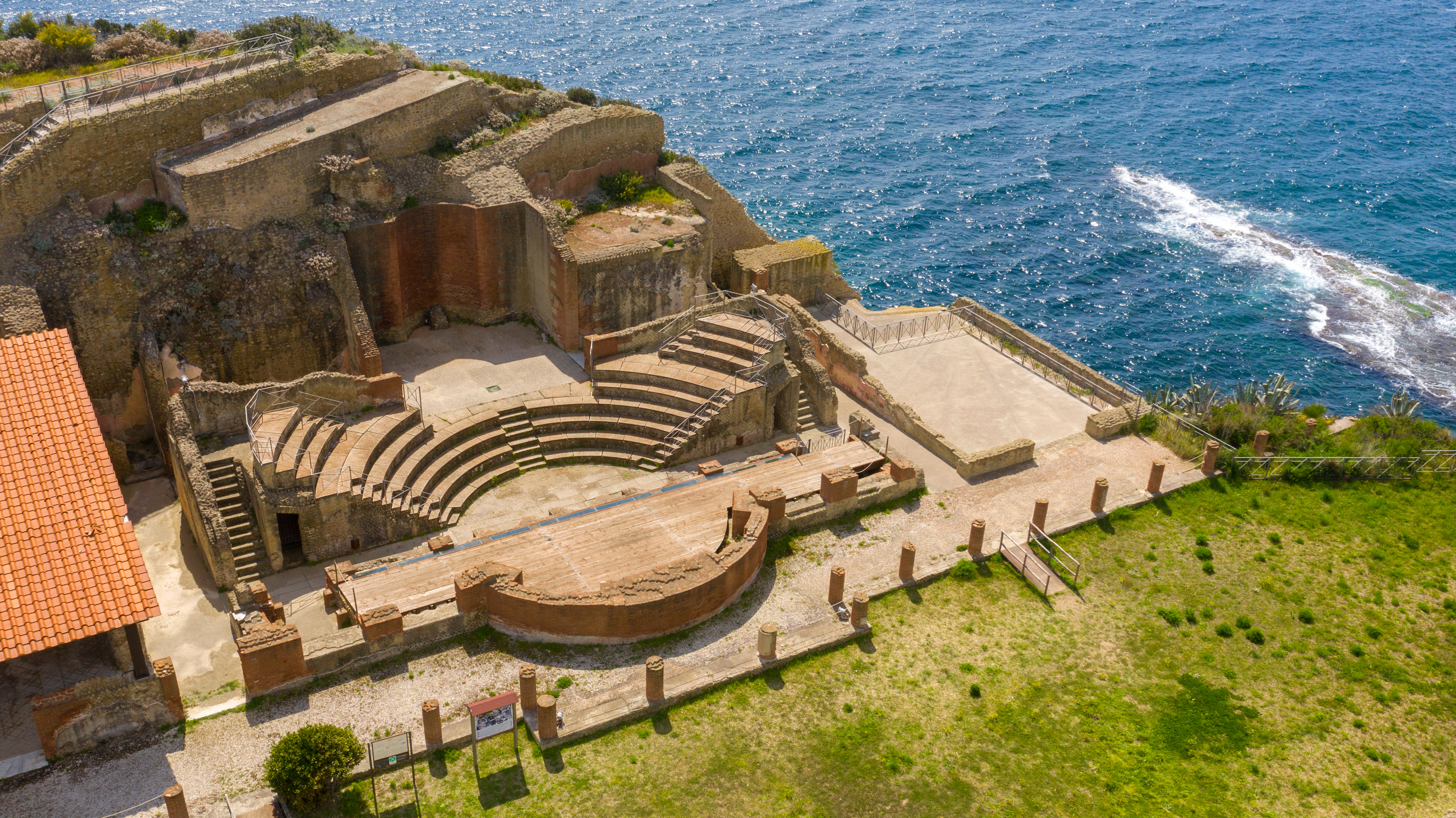Parco Archeologico del Pausilypon_Odeion