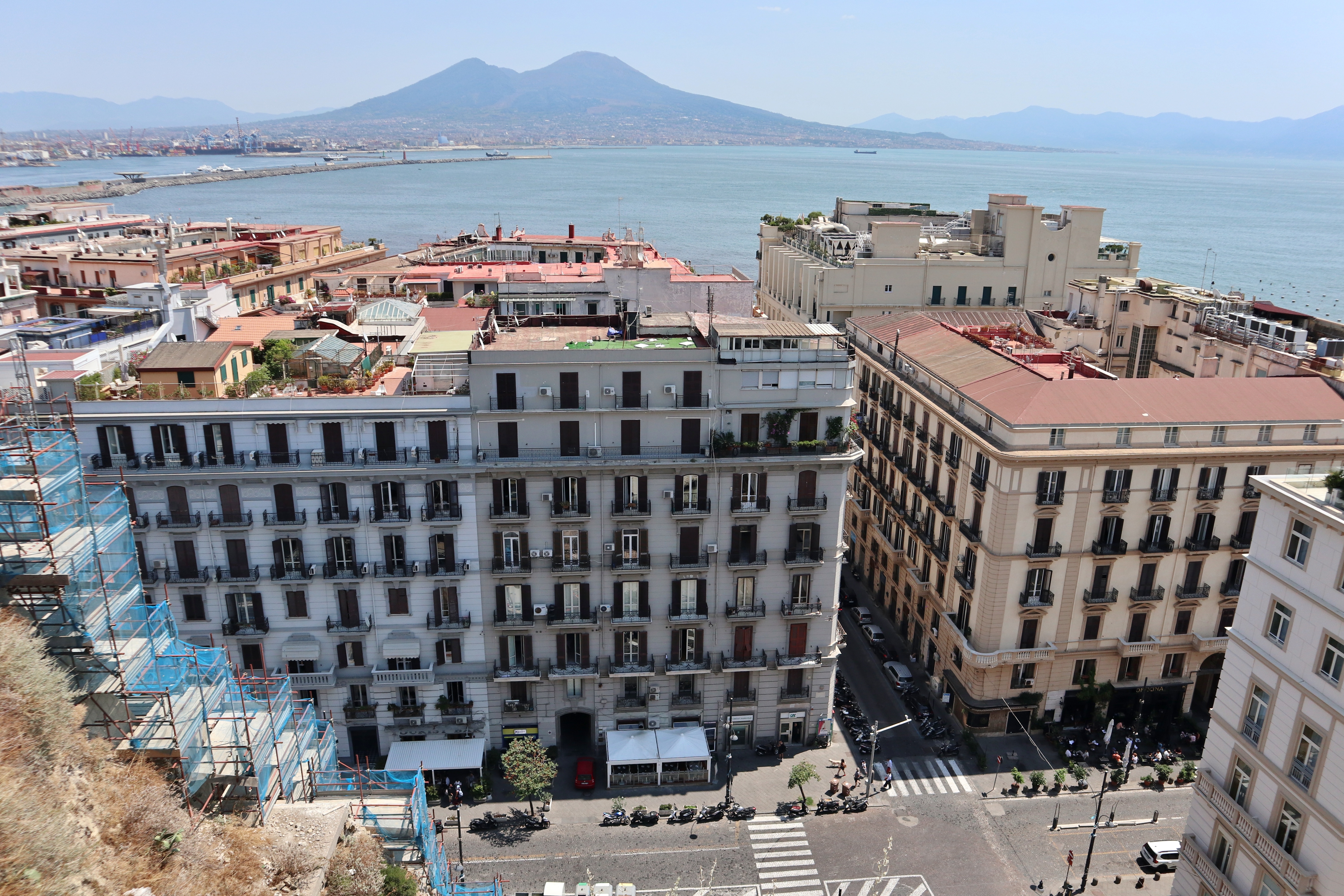 Via Santa Lucia dal Belvedere di Monte Echia